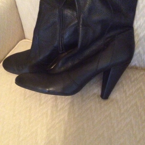 Antonio Melani leather black boots - Picture 3 of 8